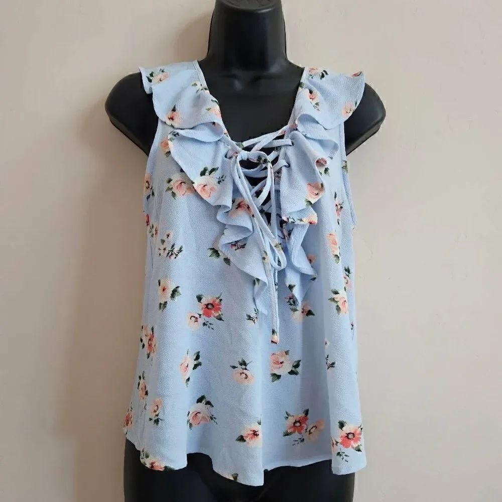EāHangerāMāFloralāBlouse